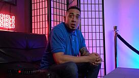 skylar vox performs at stripclub with step-bro