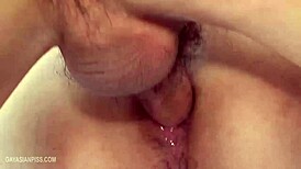 Asian Twinks Bareback Fuck and Pee