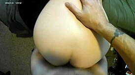 I rushed a quickie with my natural girlfriend before work, finishing with a creampie