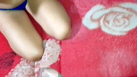 Venezuelan Babe Spreads Legs During Phone Call!