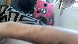 Amazing cumshot lands in mouth after sexy head