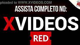 Ele Estava Mostrando Seu Kit Dogging Quando O Negro Top Delícia Coloca O Pau Grande Na Mesa - Freddy O Rei Do Dogging