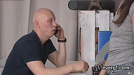 Skint guy lets mate penetrate exgf for cash