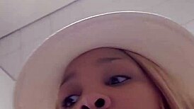 Quick Encounter In Public Toilets