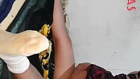 Secretary's orgasm overwhelmed me