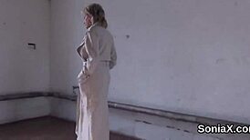 Cheating English Mature Lady Sonia Displays Her Gigantic Tits Boldly