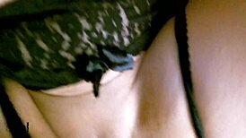 ta latinska hrepeni po spermi na svoji veliki riti