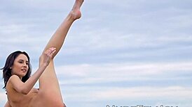 Skinny Sade Mare Spreads Legs