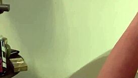 good girlfriend sucking my cock