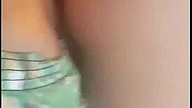 Jumpa prince aku, cuba kongkek atas pokok tapi ramai orang, jadi dia pukul aku keras sini 😍