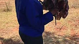 Studentka strojního inženýrství se plíží na rychlý creampie před jízdou