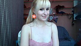 Foxi, the pregnant beauty, unwinds after a soothing massage.