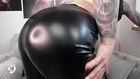 Ninadevil teases in fetish leggings during European dating