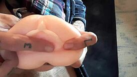 Hey, watch this gay solo jerking off in Spain with pussy and cock vibes