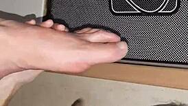 i cum from foot fetish girls fly orgasm