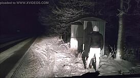 Przyjaciel m a rucha mnie przy drodze odwo c do domu