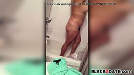 Horny Ebony Masturbates In Her Shower!