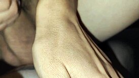 Dei carona e explorei o rapaz de forma intensa no pelo.