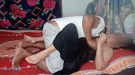 Homemade Indian Amateur Encounter With Bhabhi When Bhaiya Is Away