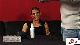 Inked cutie guides voyeur guy