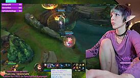 Nympho Nerd Milf Plays League On Chaturbate