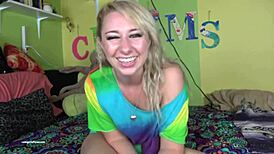 Thick Blonde Twerks Ass Webcam