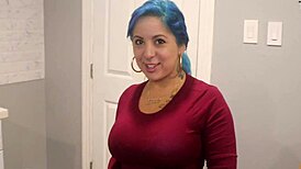 Door Dash delivery girl scores a massive surprise from Sly Diggler.