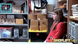 Rosalyn's coochie gets defenestrated in this wild blowjob scene 😲