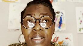 ¡Maldición! Mira a esta negra mama milf puta siendo follada duro en acción cruda!