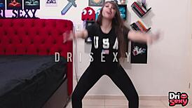 Teen does sexy exercises so deliciously!