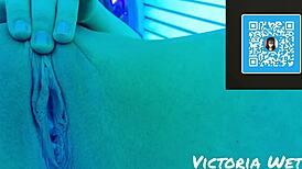Victoria Wet Goes Wild Masturbating in Solarium!