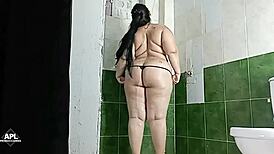 stepsister's big ass in the shower gets my dick