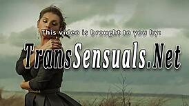 A shemale with big tits fucks a babe's cunt in high definition