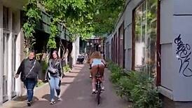 Almost got caught licking pussy in Amsterdam streets! 😅