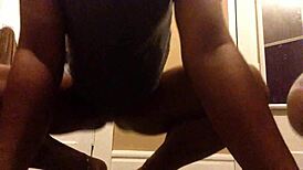 jiggling bubble butt makes teen horny