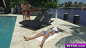 Stunning teen 18+ tribbing pussy on couch with dildo?