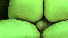 Min fru rider knullpolaren hårt på hans kuk hemmagjord