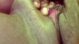 this sexy jamaican girl has an amazing pussy