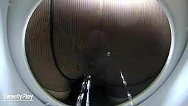 팬티스타킹에 오줌 싸는 숨겨진 화장실 캠