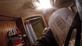 Shower time with Ronda 😊