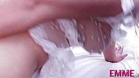 dei meu cu pro pikachu - venusss model e emme white