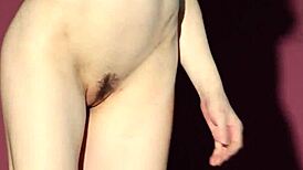 masha korjagina showing off sexy trimmed pussy wide! 😍