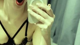 Look at that beautiful girl masturbating in the mirror!