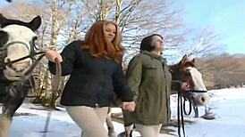 Ayah kongkek pepek anak perempuan dalam seks keluarga Tamil