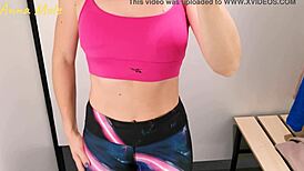Perfect Figure Girl Anna Mole Tries Yoga Leggings, Showing Small Breasts!