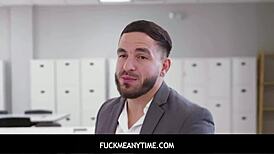 jebimekadgod, vidi kako Freya von Doomova ružičasta pička biva probijena