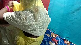 Åh gud, se den tante blive kneppet hårdt af kæmpe sort pik!