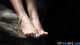 this teen babe gives an amazing footjob outdoors with her feet and gets a big facial 😍