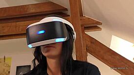 Eva Isabel and Chrissy, wanna play Jenga and test our new Playstation 5?