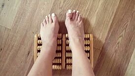 casual foot massage for barefoot fetish
